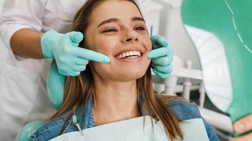 Veneers Turkey Patient with fly2smile